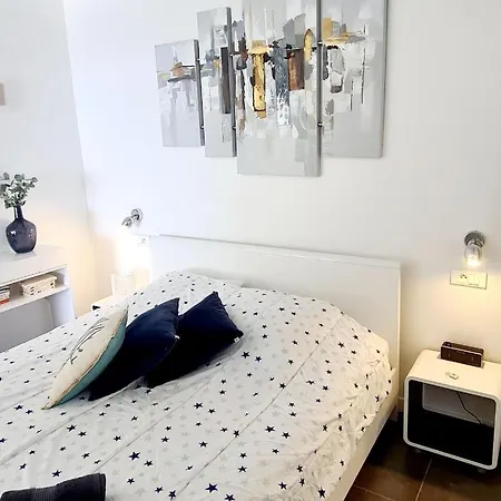 Lägenhet Vue Imprenable Et Piscine *