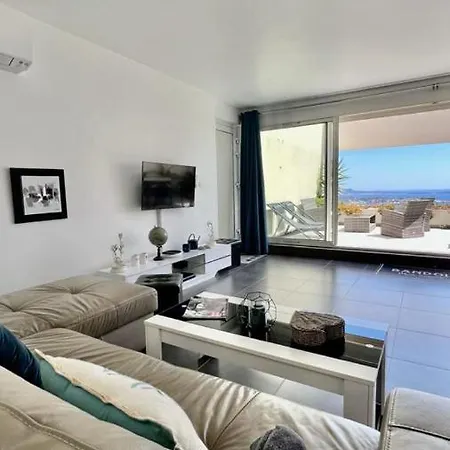 Vue Imprenable Et Piscine Lägenhet *