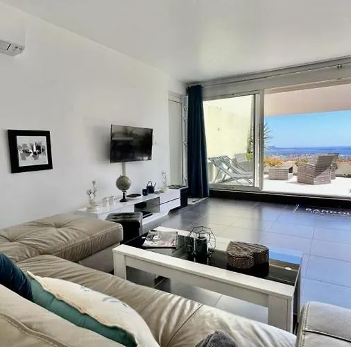 Vue Imprenable Et Piscine Appartement *