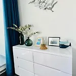 Vue Imprenable Et Piscine Appartement Bandol