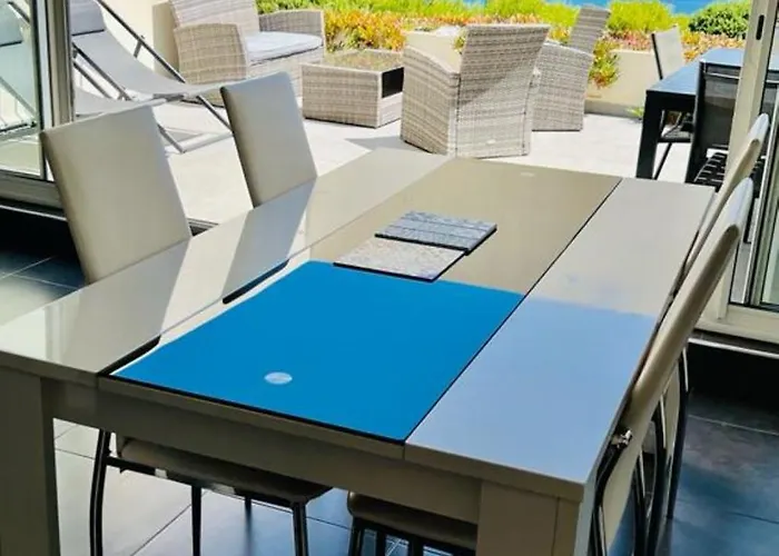 Vue Imprenable Et Piscine Lägenhet
