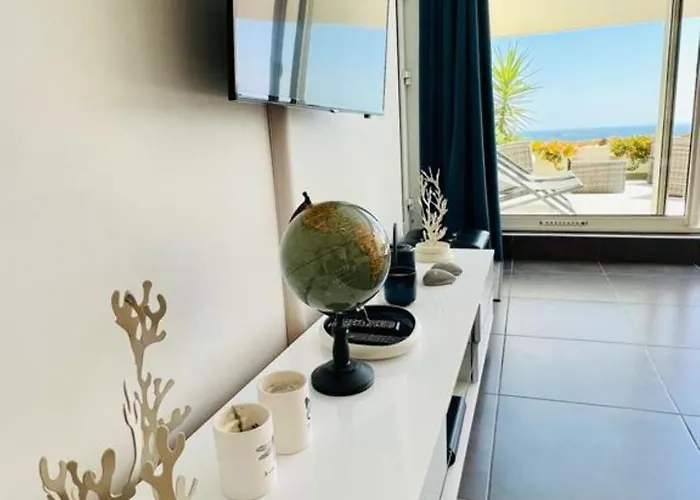 Vue Imprenable Et Piscine Bandol